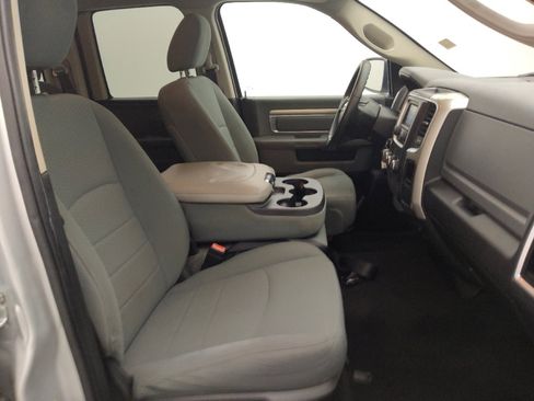 Used 2017 RAM 1500 Classic SLT RWD image 21