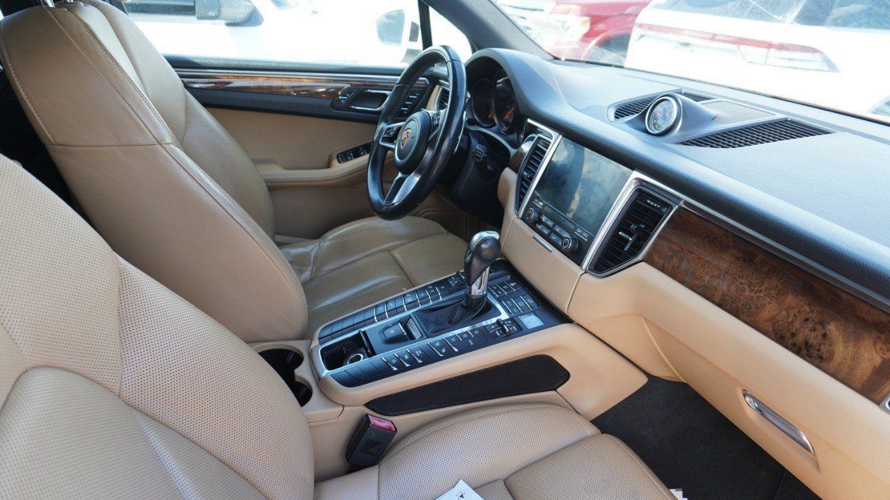 Used 2017 Porsche Macan AWD/4WD image 9