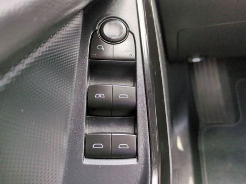 Used 2026 Chevrolet Equinox LT FWD image 23