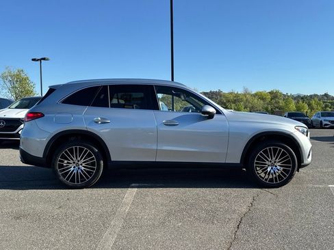 Used 2023 Mercedes-Benz GLC 300 image 6
