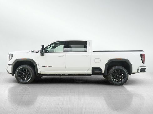 Used 2024 GMC Sierra 2500 AT4 w/ AT4 Preferred Package AWD/4WD image 2