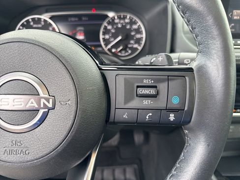 Used 2023 Nissan Rogue SL image 29