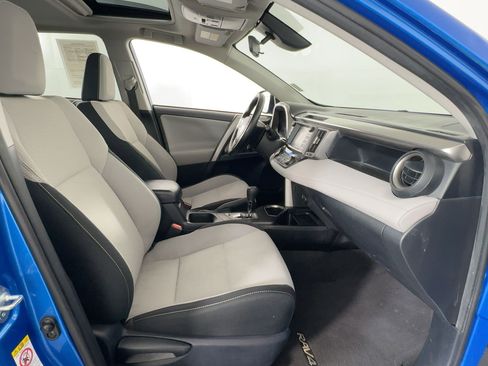 Used 2017 Toyota RAV4 XLE image 31
