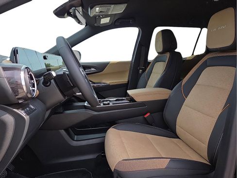New 2026 Chevrolet Equinox ACTIV w/ Safety and Technology Package FWD image 14
