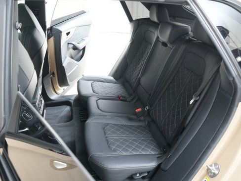 Used 2024 Audi SQ8 Premium Plus image 75