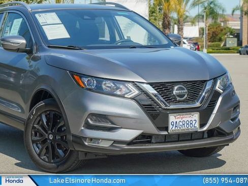 Used 2021 Nissan Rogue Sport SV AWD/4WD image 2