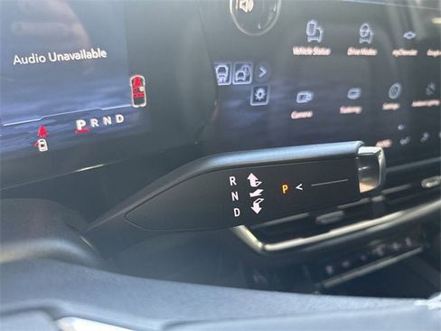 New 2026 Chevrolet Equinox EV LT image 37