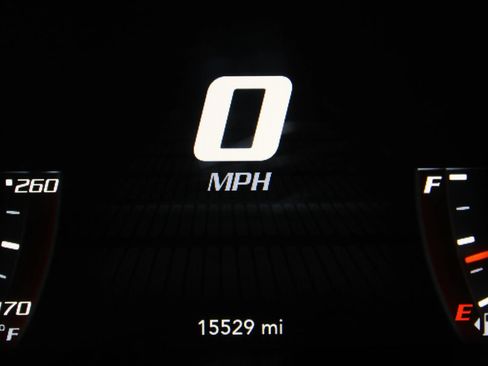 Used 2017 Dodge Challenger SRT Hellcat image 13