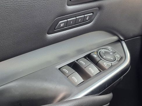 Used 2023 Cadillac XT4 Premium Luxury w/ LPO, Onyx Lite Package image 16