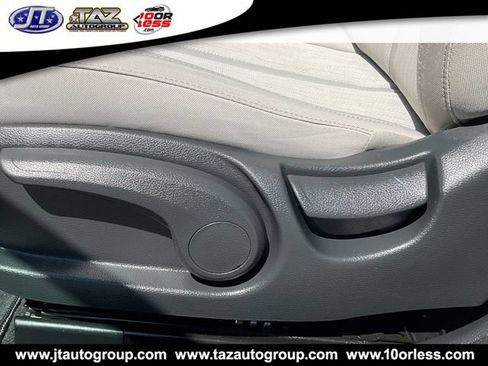 Used 2016 Hyundai Sonata SE FWD image 11