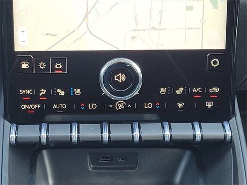 New 2026 GMC Terrain Denali w/ LPO, Black Badging Package image 15