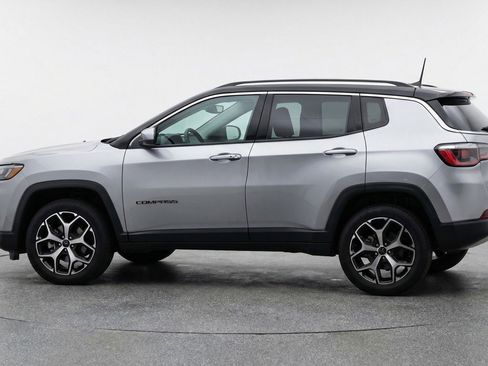 Used 2025 Jeep Compass Limited AWD/4WD image 5