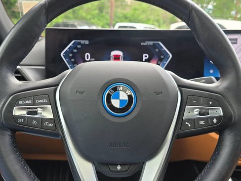 Used 2023 BMW i4 eDrive40 w/ Premium Package RWD image 64