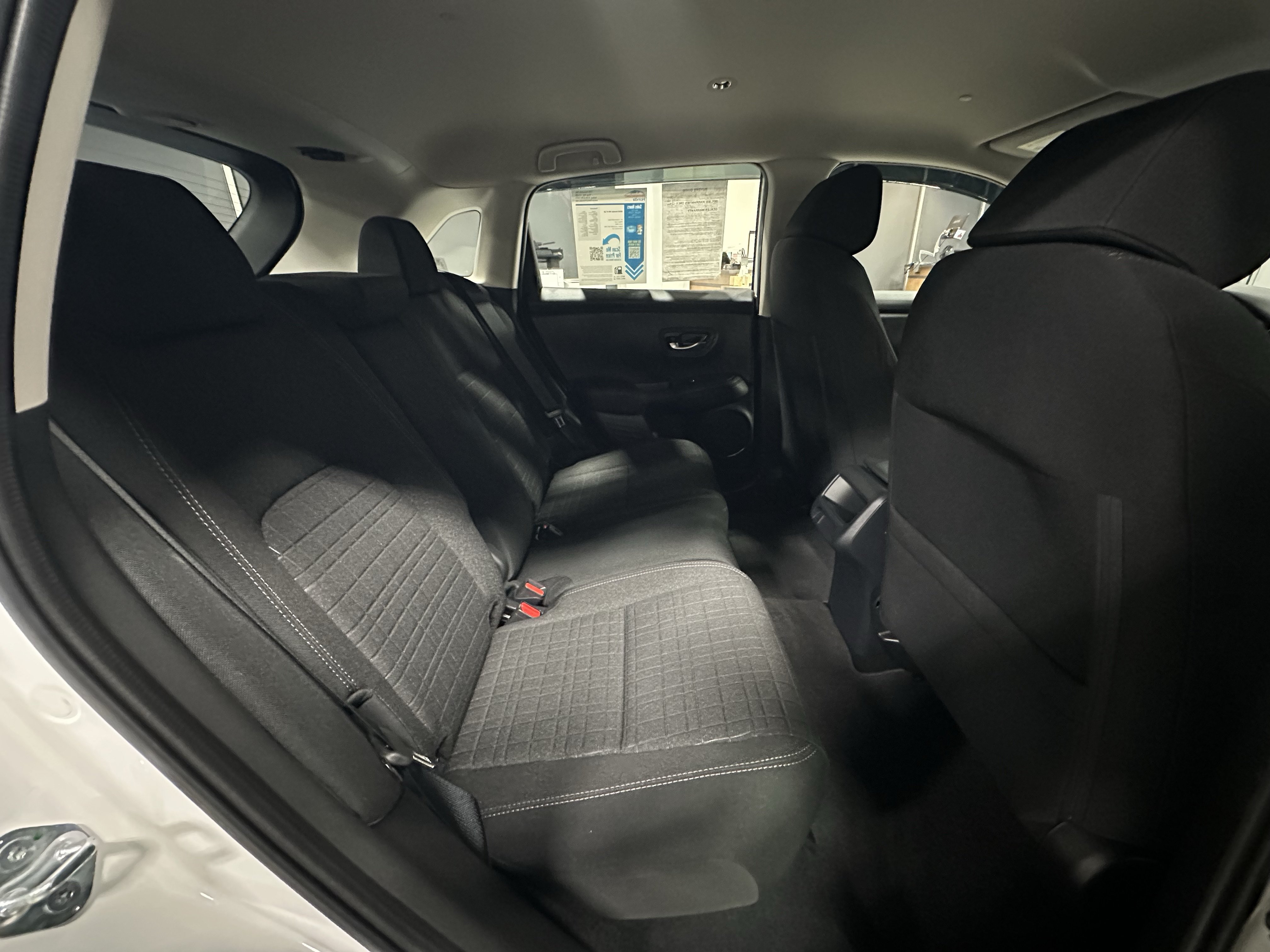 Used 2024 Honda HR-V LX image 22