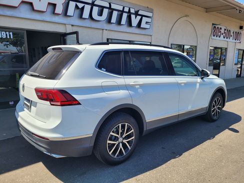 Used 2021 Volkswagen Tiguan SE FWD image 3