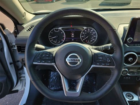 Used 2021 Nissan Sentra SV image 26