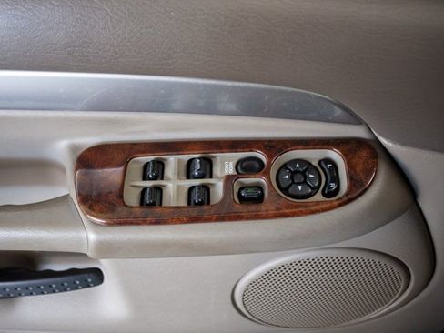 Used 2005 Dodge Ram 1500 Truck SLT image 11