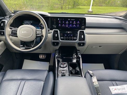 Certified 2023 Kia Sorento SX Prestige AWD/4WD image 24