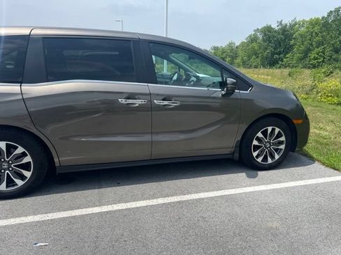 Used 2021 Honda Odyssey EX-L image 3
