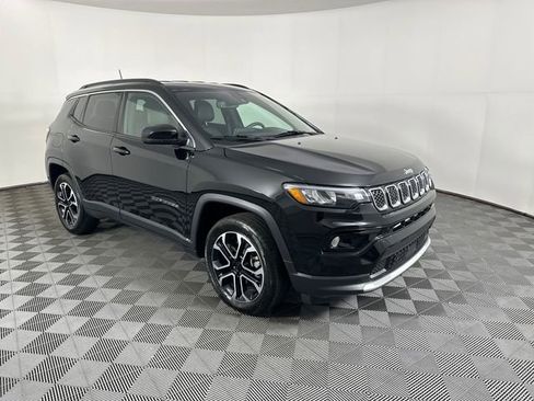 Certified 2023 Jeep Compass Limited AWD/4WD image 11