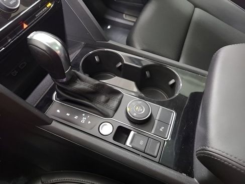 Used 2019 Volkswagen Atlas SEL AWD/4WD image 36