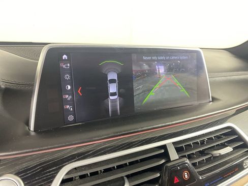 Used 2019 BMW 740i xDrive w/ Executive Package image 18