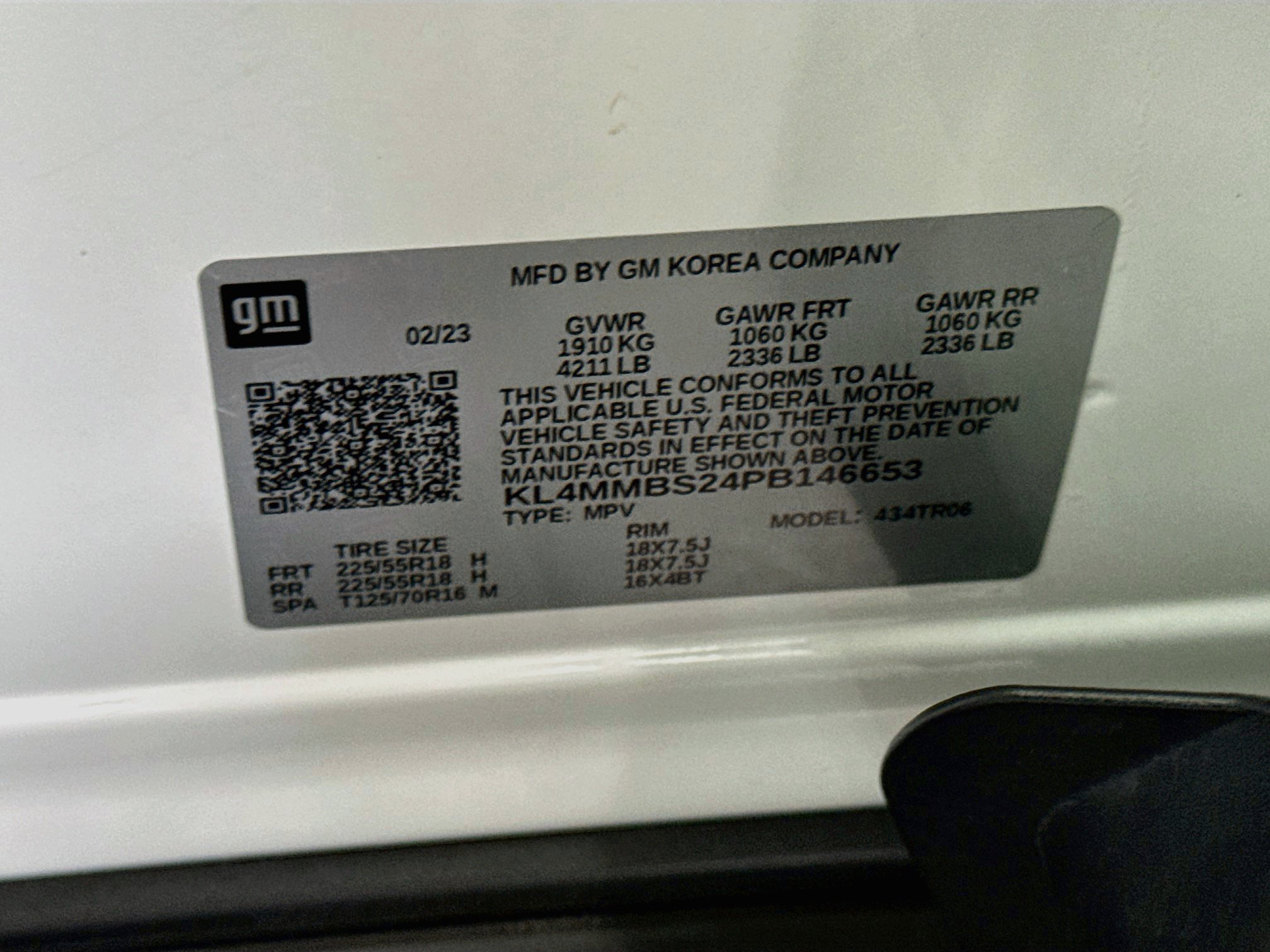 Used 2023 Buick Encore GX Preferred w/ Cold Weather Comfort Package FWD image 12