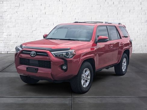 Used 2023 Toyota 4Runner SR5 Premium w/ Moonroof Package RWD image 4