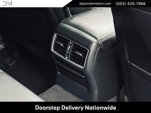 Used 2018 INFINITI Q50 Luxe w/ Cargo Package (L95) RWD image 22