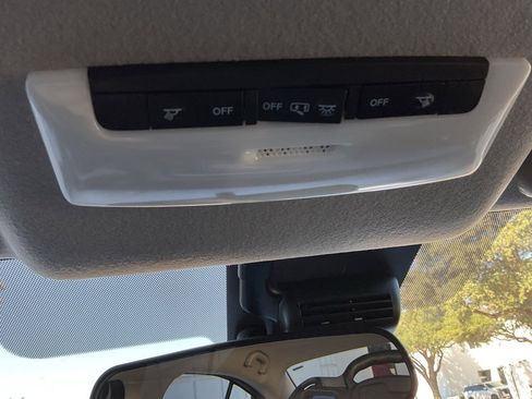 New 2025 Nissan Versa SV w/ Trunk Package image 24