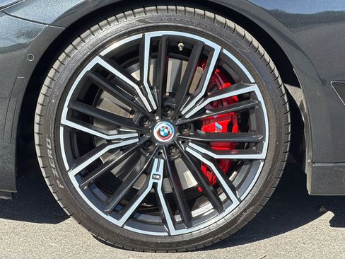 Used 2023 BMW M550i xDrive w/ Executive Package AWD/4WD image 37