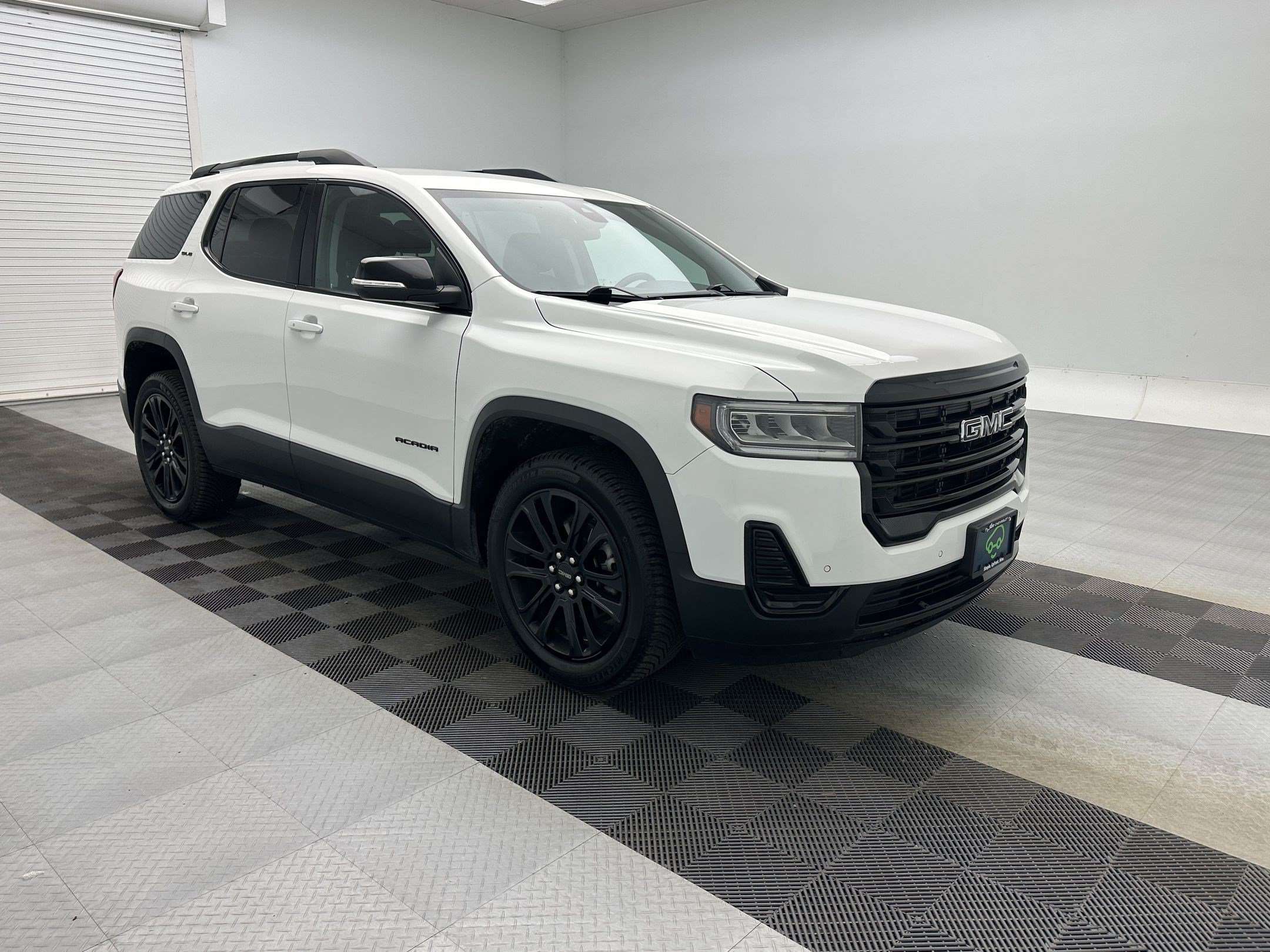 Certified 2023 GMC Acadia SLE w/ Driver Convenience Package AWD/4WD image 7