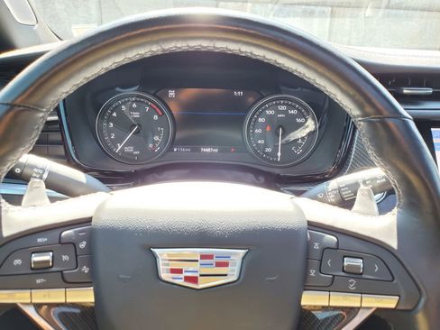 Used 2022 Cadillac XT6 Sport w/ Technology Package image 25
