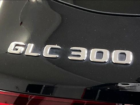 Certified 2022 Mercedes-Benz GLC 300 4MATIC image 33