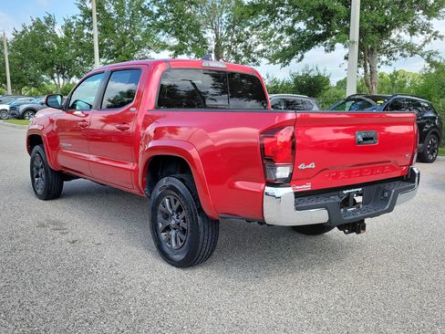 Used 2021 Toyota Tacoma SR5 AWD/4WD image 8