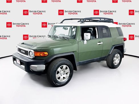 Used 2010 Toyota FJ Cruiser 4WD image 1