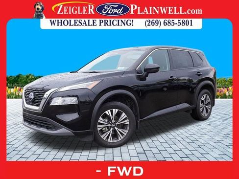 Used 2023 Nissan Rogue SV image 1