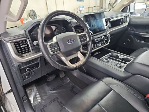 Used 2024 Ford Expedition Max XLT AWD/4WD image 16
