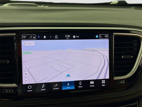 Used 2023 Chrysler Pacifica Pinnacle image 7