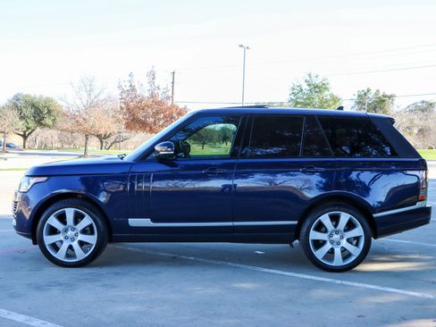 Used 2015 Land Rover Range Rover HSE image 4