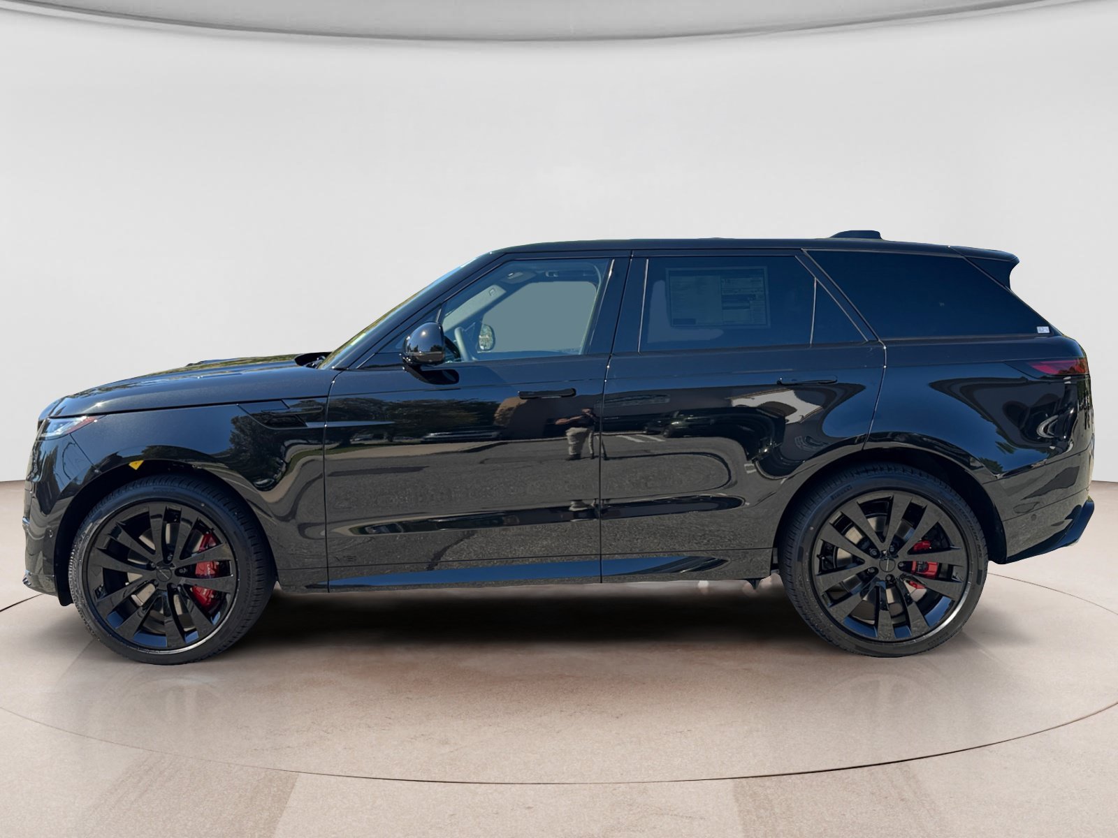New 2027 Land Rover Range Rover Sport Dynamic SE AWD/4WD image 2