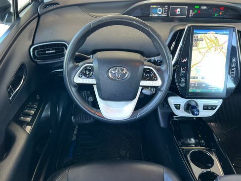 Used 2018 Toyota Prius Prime Premium FWD image 14