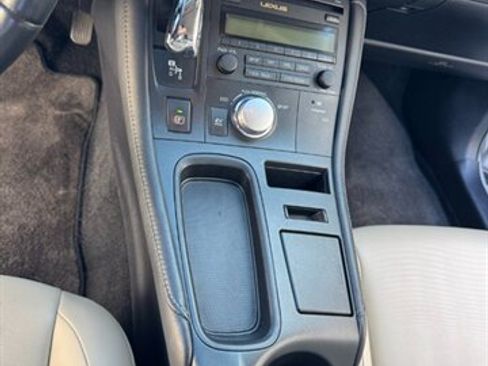 Used 2012 Lexus CT 200h image 25