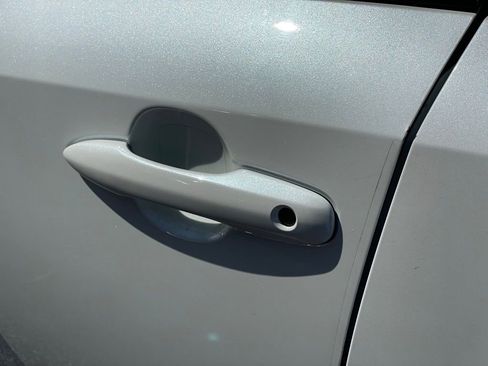 Used 2025 Toyota Corolla LE image 20