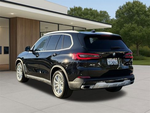 Certified 2023 BMW X5 sDrive40i w/ Premium Package image 10
