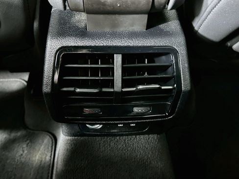 Used 2023 Audi Q3 2.0T Premium AWD/4WD image 29