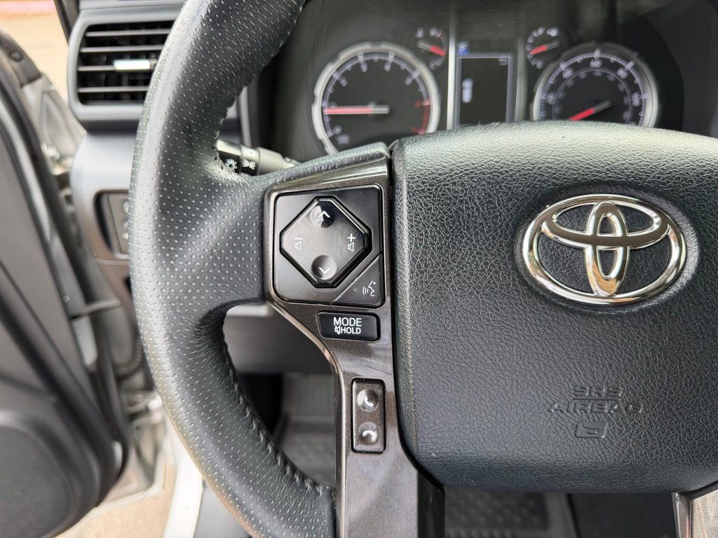 Used 2021 Toyota 4Runner TRD Off-Road Premium w/ Moonroof Package AWD/4WD image 16