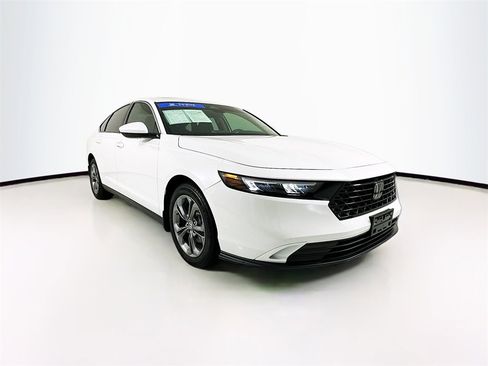 Certified 2024 Honda Accord EX image 3