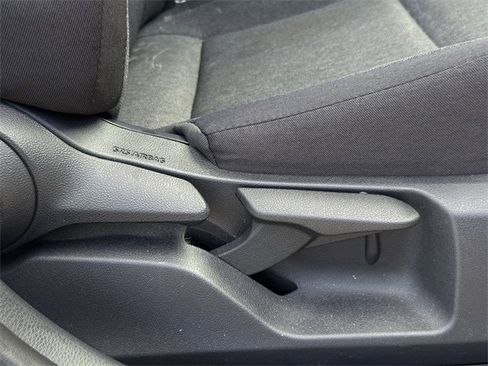 Used 2025 Toyota Camry LE image 30