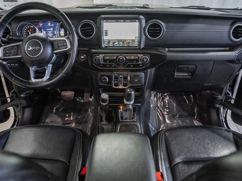 Used 2022 Jeep Wrangler Unlimited Sahara 4xe image 25